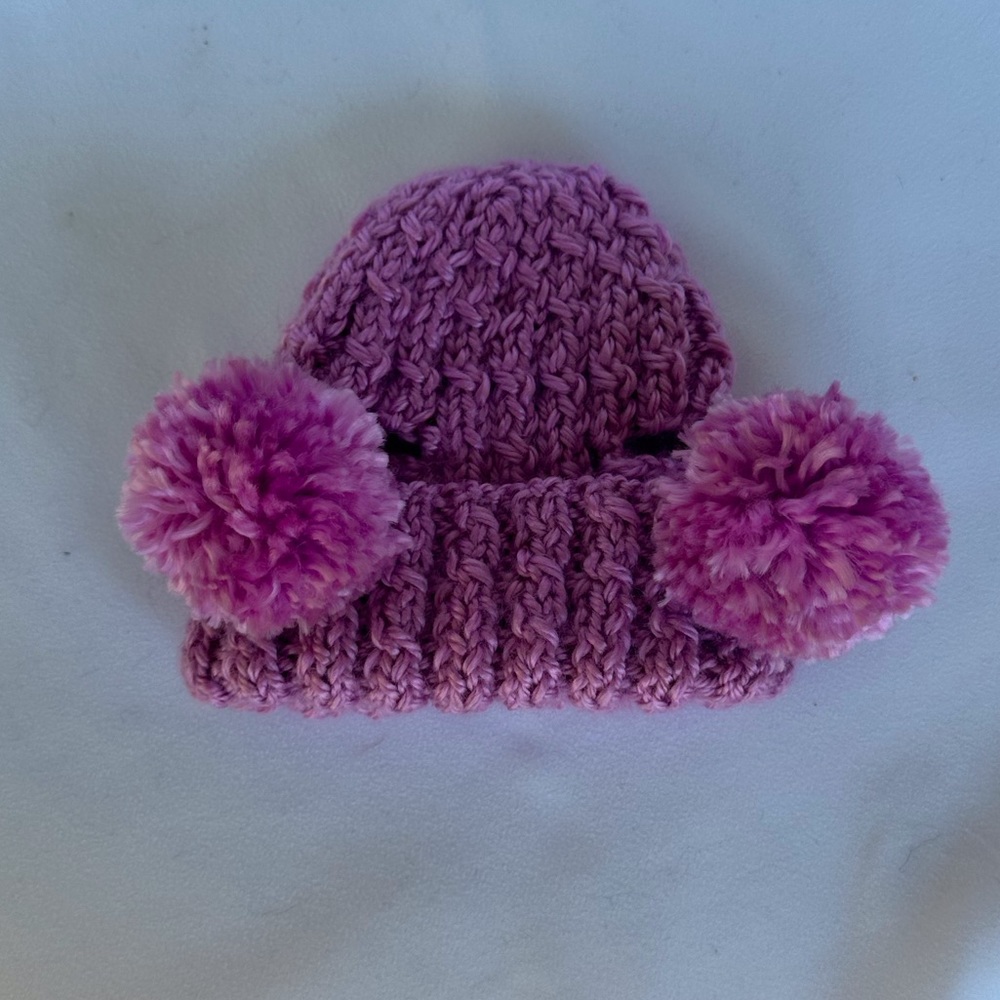 Made in USA. Hand knitted Dog hat. Size S.